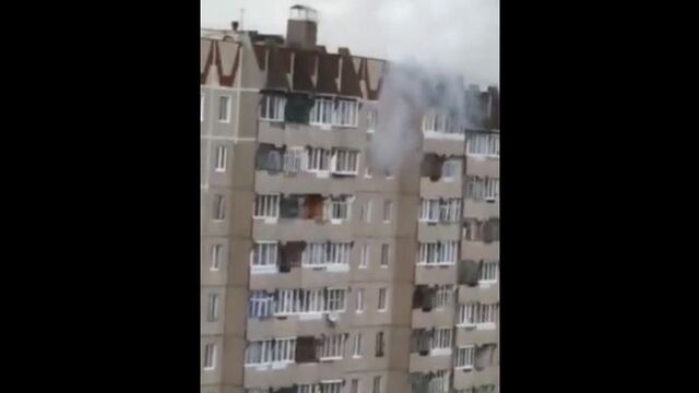 Молния ударила в квартиру на 8 этаже