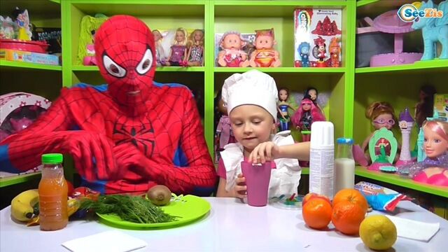 ✔ Spiderman. Ярослава и Человек Паук устраивают Смузи Челендж. Видео для детей. Tiki Taki Cook ✔