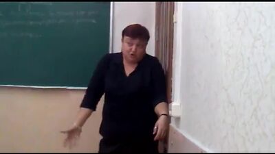SEKS VIDEO - УЧИТЕЛЬНИЦА И СТУДЕНТ