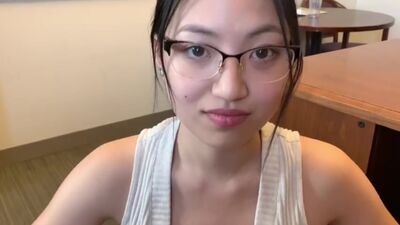 Little Liliana fucks up on her first day at the office(Порно,секс,русское,частное,домашнее,минет,студентка,кончил,анал,blowjob)