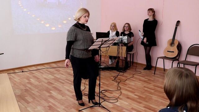 Юлия Вихарева - О любви (Выступление в Нижегородском Губернском колледже)