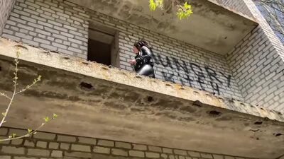 Наказал хулиганку на месте. 18+