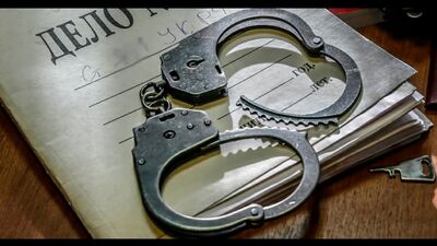 Новосибирскому гаишнику ужесточили обвинение после смерти раненного при задержании 19-летнего парня