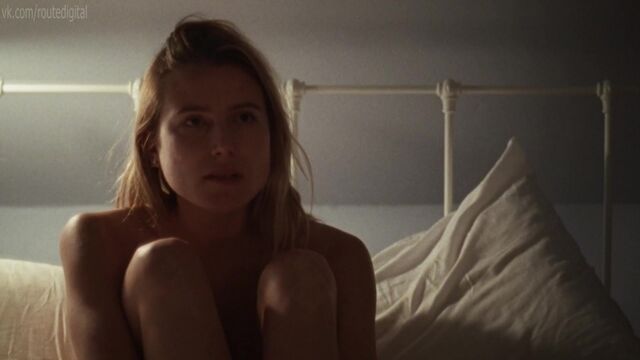 Andie MacDowell, Dree Hemingway Nude - Love After Love (2017) HD 1080p Watch Online