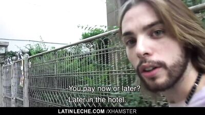 Latinleche - латинская двойняшка Kurt Cobain трахается с оператором