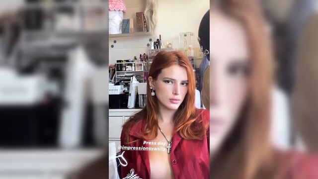 Bella Thorne без лифчика 6-15-2020