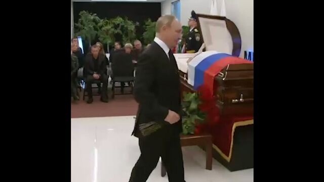Владимир Путин простился с министром МЧС Евгением Зиничевым