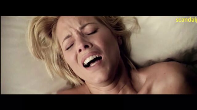 Обнаженные сиськи Maria Bello в классном фильме