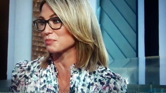 Amy Robach legs
