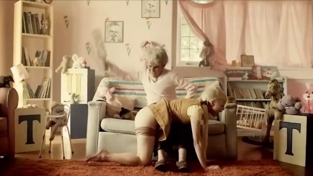 Yolandi Visser - трибьют