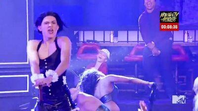 Том Холланд в образе Рианны в телешоу «Lip Sync Battle»