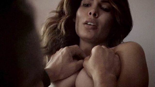 Горячая секс-сцена с Nadine Velazquez в шести сериях ScandalPlanet