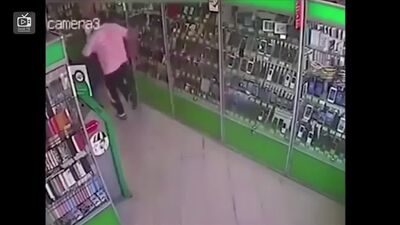 [Знай ТВ] Когда не зассал и заступился 2018. Заступился за девушку. #ЗнайТВ