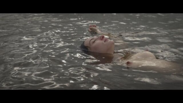 Мария Вальверде , Долорес Фонци - Дистанция спасения / Maria Valverde , Dolores Fonzi - Distancia de rescate ( 2021 )