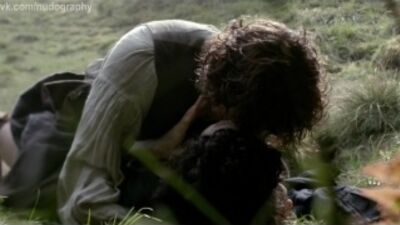 Голая Катрина Балф (Caitriona Balfe) в сериале "Чужестранка" (Outlander, 2014) - Сезон 1 - Серия 8 (s01e08)