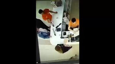 Засунул палец в блендер.mp4