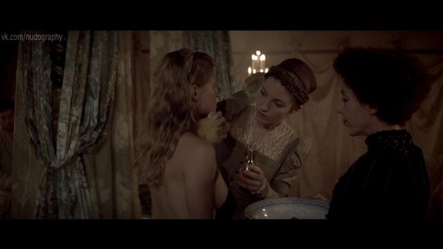 Голая Мелани Тьерри (Mélanie Thierry) в фильме "Принцесса де Монпансье" (La princesse de Montpensier, 2010) 1080p