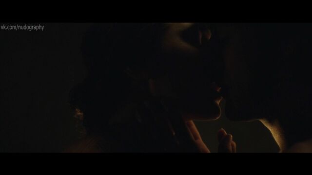 Элизабет Олсен (Elizabeth Olsen) голая в фильме "Тереза Ракен" (Втайне, In Secret, 2013, Чарльз Стрэттон) 1080p