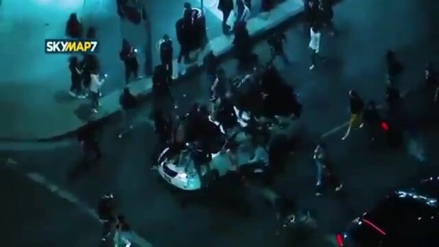 Мемориал для XXXtentacion в центре Лос-Анджелеса [NR]