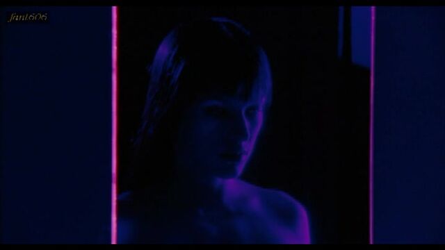Милла Йовович голая - Milla Jovovich_Ultraviolet