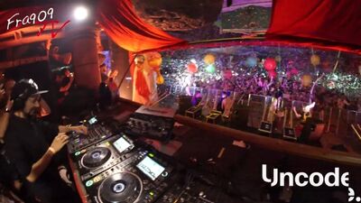 FRA909 Tv - LEON @ ELROW MODENA