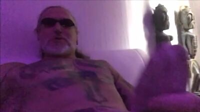 Джигурда дрочит в поддержку великого футболиста Артёма ДЗЮБЫ