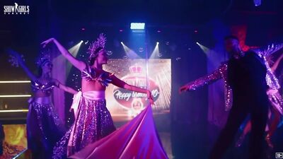 Cabaret Show Girls - Show Time
