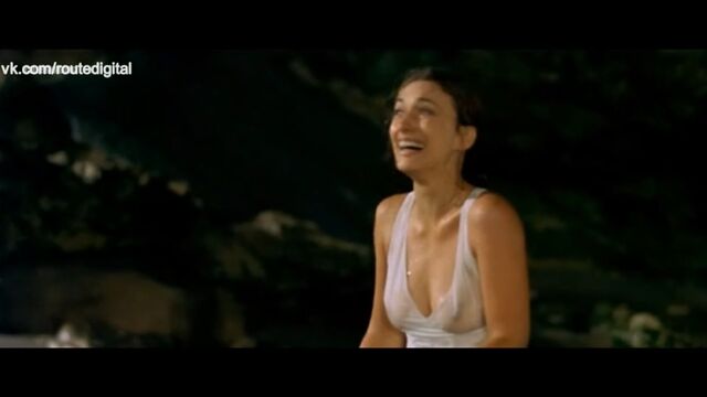 Natacha Lindinger Nude - Quelqu'un de bien (FR 2002) Watch Online