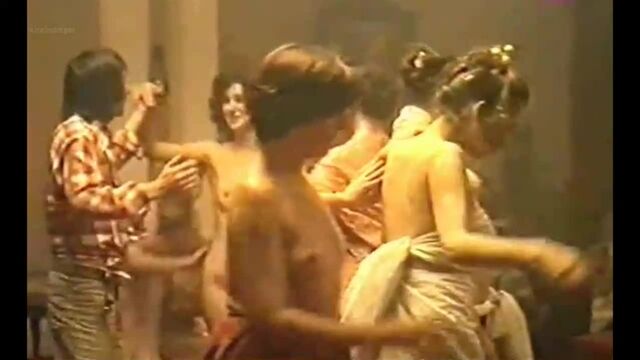 Concha Velasco Nude - Mas Alla del Jardin (1996) Watch Online