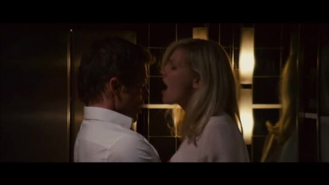 Kirsten Dunst - Bachelorette (2012) (эротическая постельная сцена из фильма знаменитость трахается голая занимается сексом)