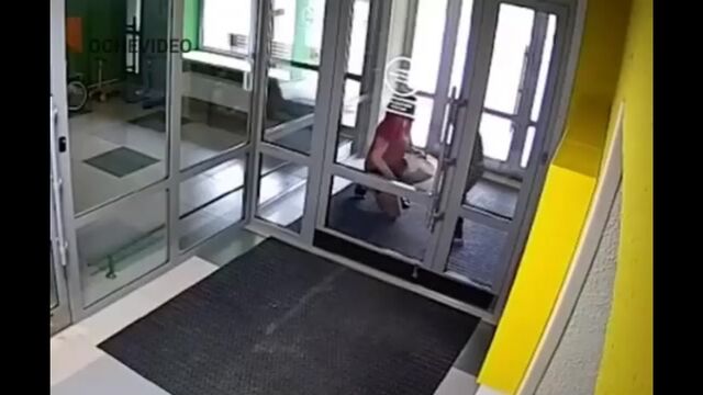 В Казани мать избила сына