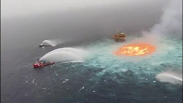 Подводный пожар в Мексиканском заливе попал на видео